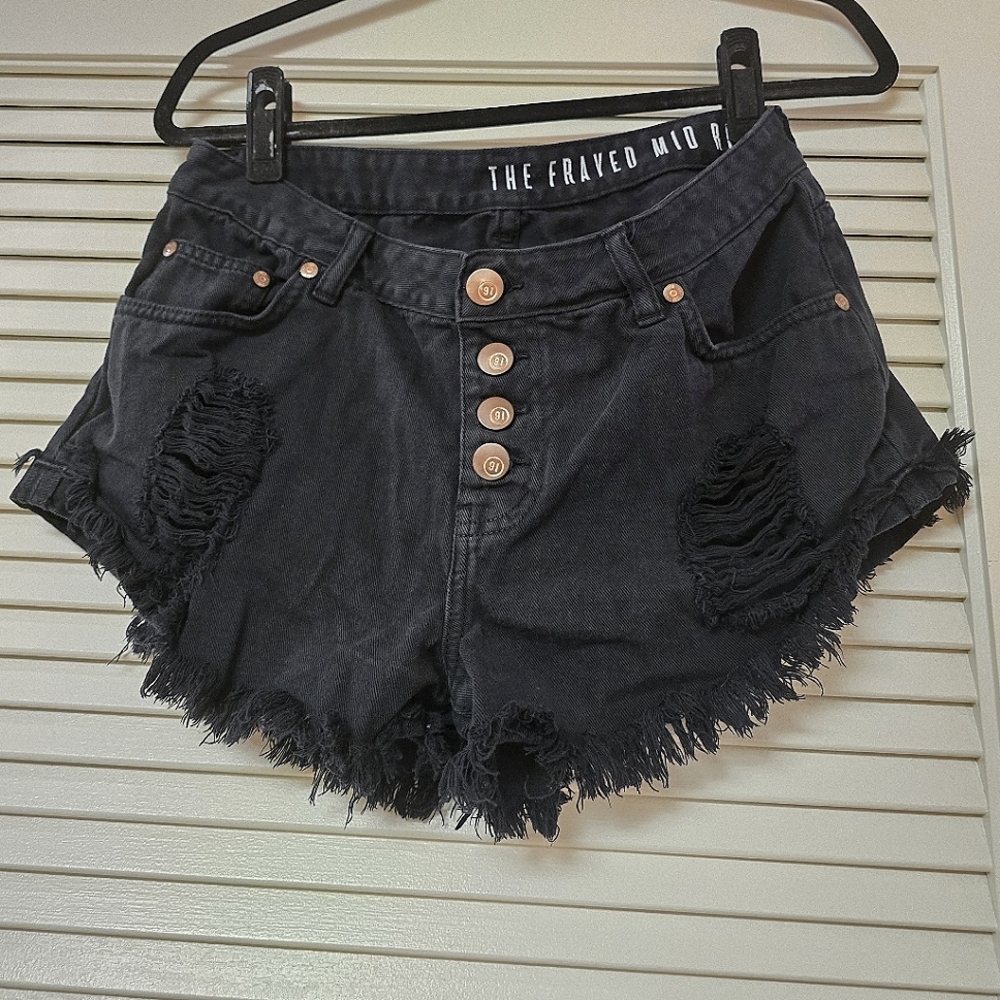 Cotton On - 100% Cotton Distressed The Frayed Mid Rise Shorts With Pockets